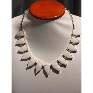 Spiked Cream Enameled Necklace Gold Tone Chain Designer Costume Jewelry